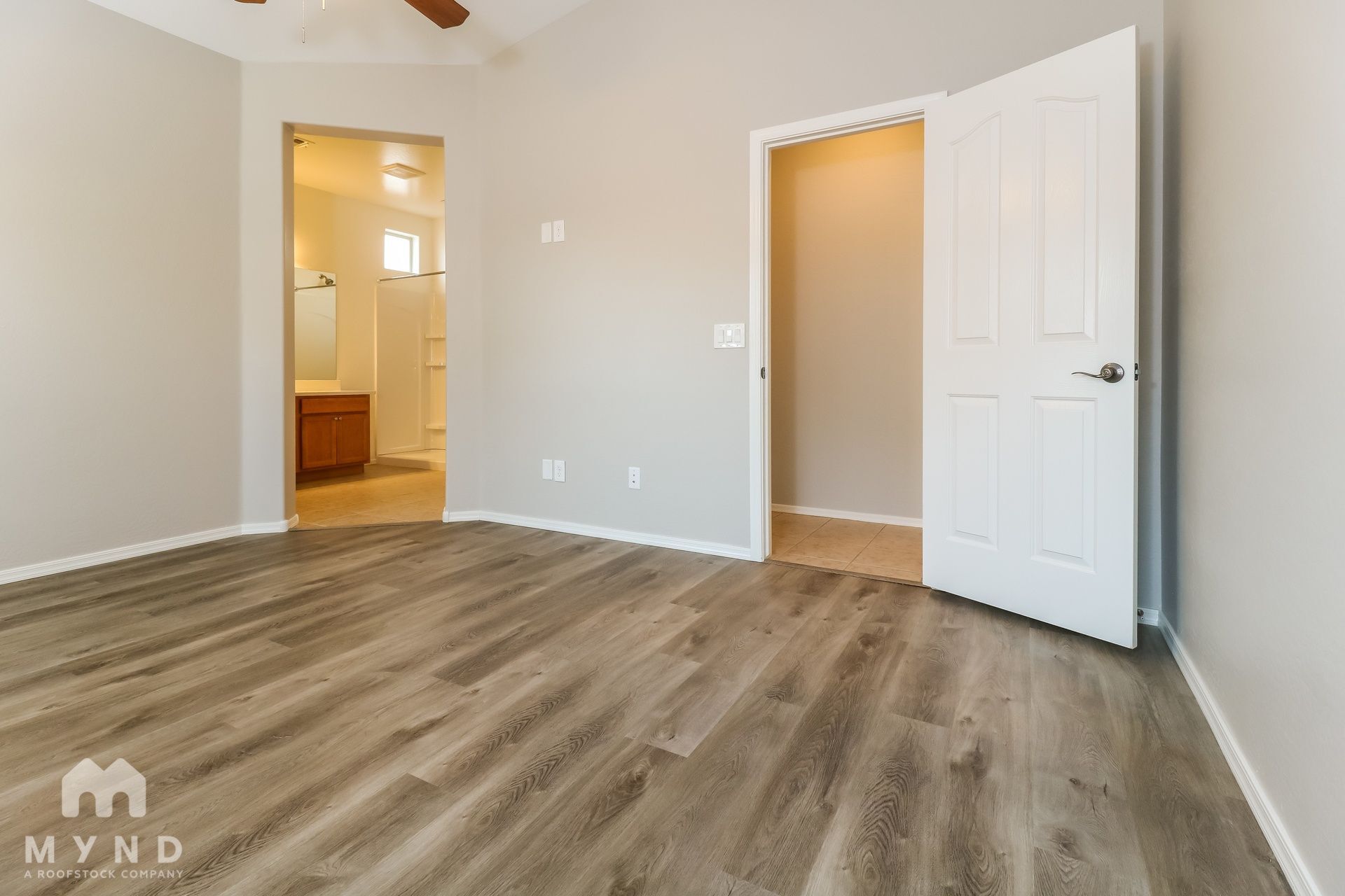 Building Photo - 2745 E Mews Rd