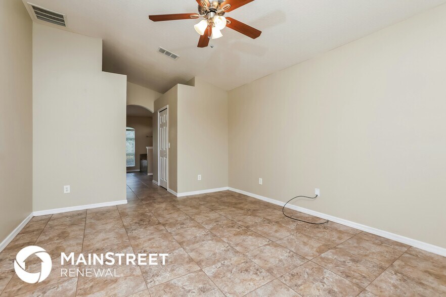 Building Photo - 3131 Branchville Dr