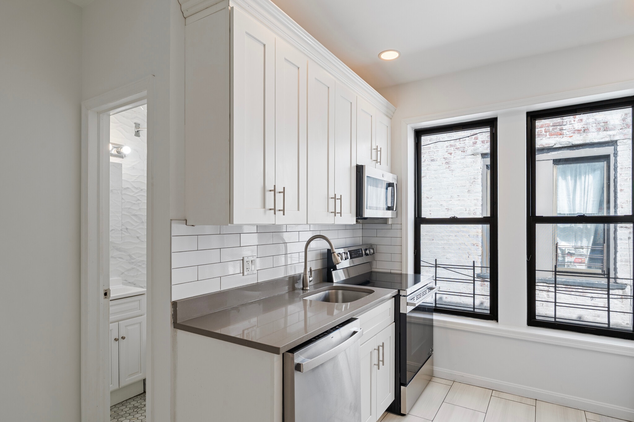 Kitchen - 2077 Dean St