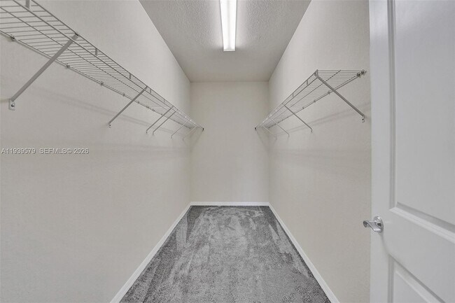 Building Photo - 4764 Eucalyptus Dr