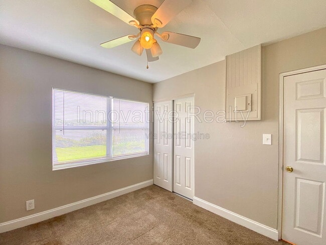 Building Photo - 311 Lake Annie Dr