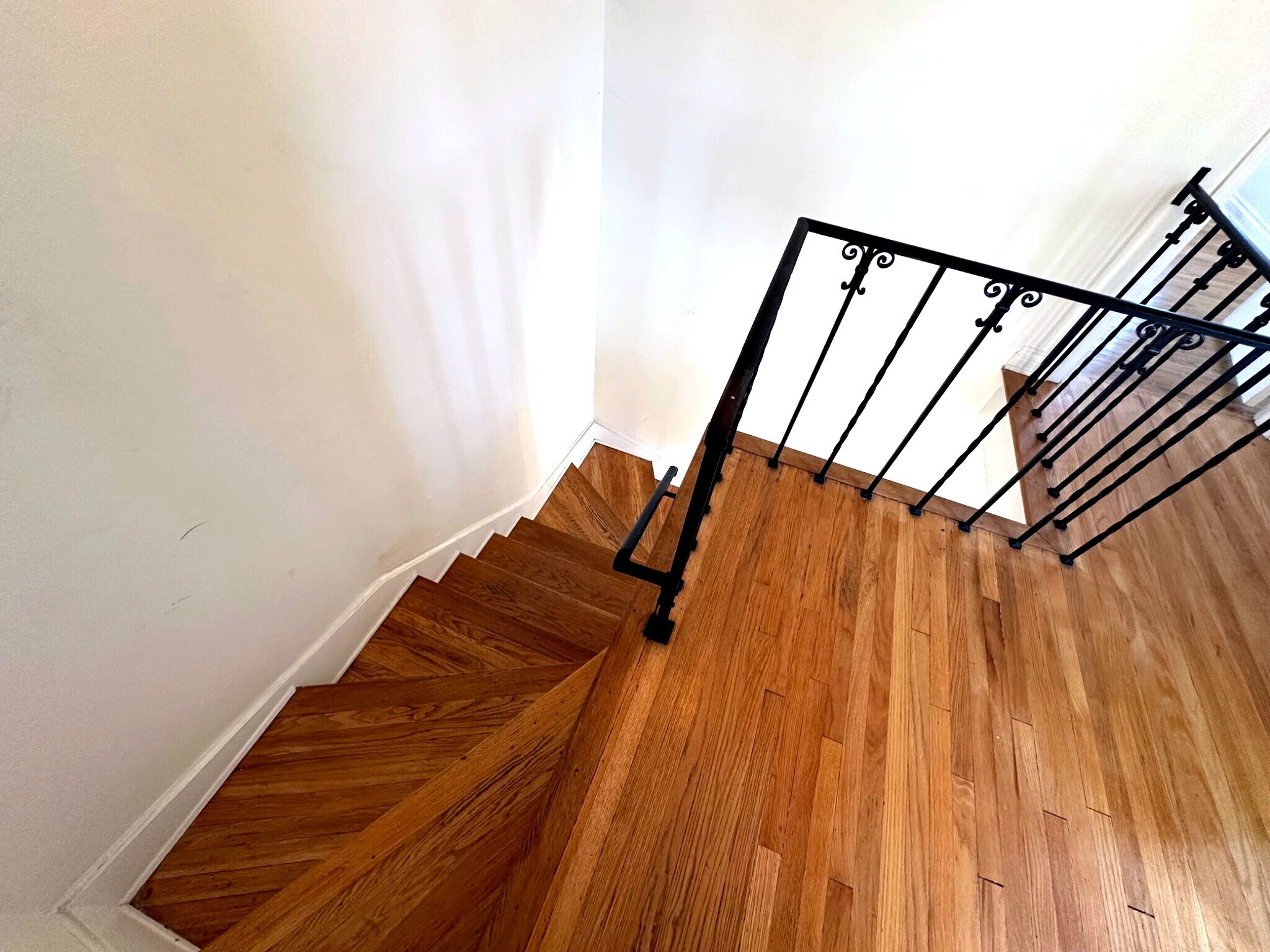 Building Photo - 10847 Balboa Blvd