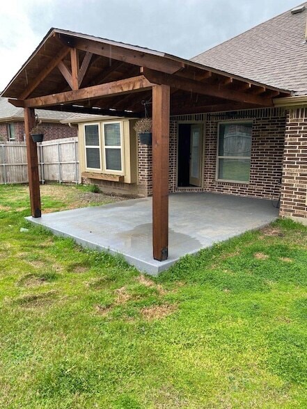 Building Photo - 3501 Holly Rd