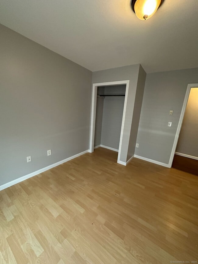 Building Photo - 50 Hunters Ave