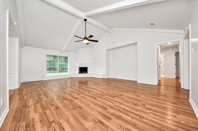 Building Photo - 1319 Forsythe Ln