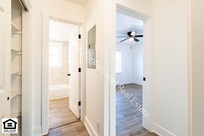 Building Photo - 1823 Griswold Dr