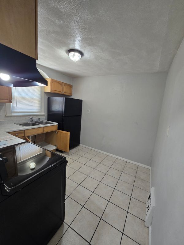 Building Photo - 5361 Wilborn Dr