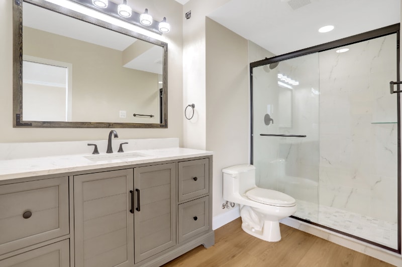 Building Photo - 400 Madison St