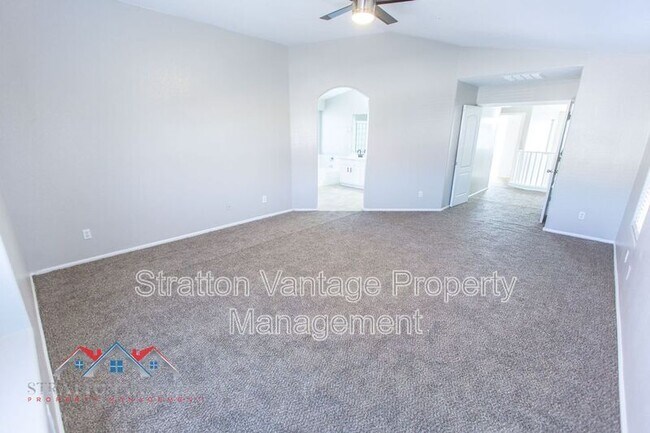 Building Photo - 16627 W McKinley St