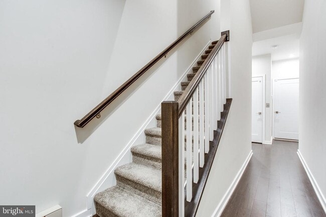 Building Photo - 7510 Sawyer Farm Wy