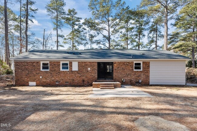 Building Photo - 329 S McPherson Church Rd