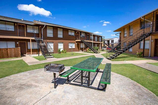 Building Photo - 14208 Heritage Cir