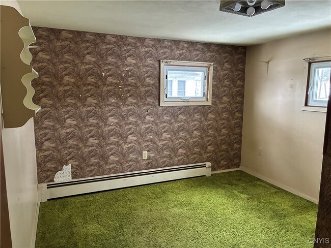 Building Photo - 7470 Perry Rd