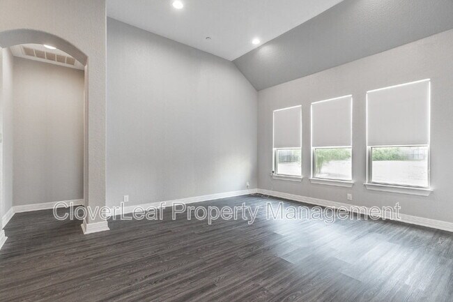 Building Photo - 6210 Fishpond Rd