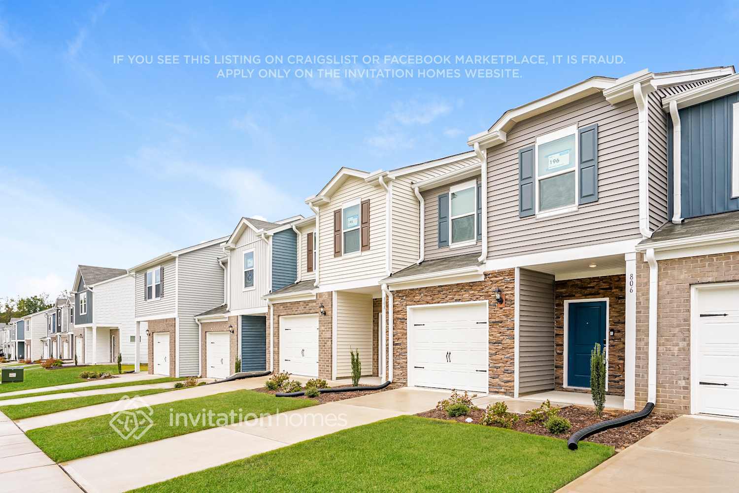 Building Photo - 806 Holiday Pk Ln