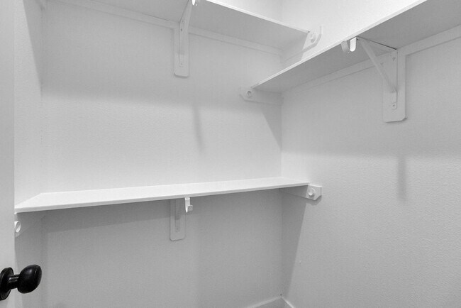 Building Photo - 106 Runnels St