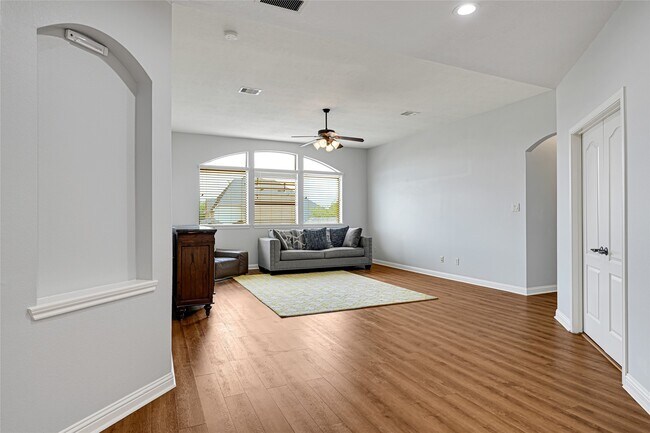 Building Photo - 28214 Churchill Ct