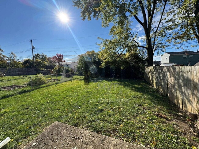 Building Photo - 3029 Rotunda Ct S