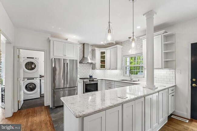 Building Photo - 18613 Meadowland Terrace