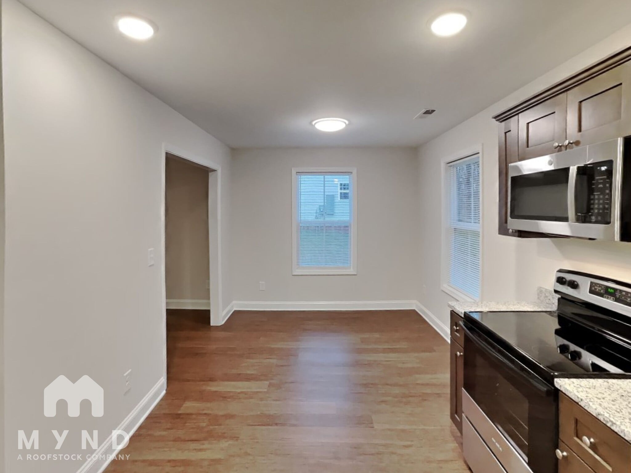 Building Photo - 561 Westside Cir