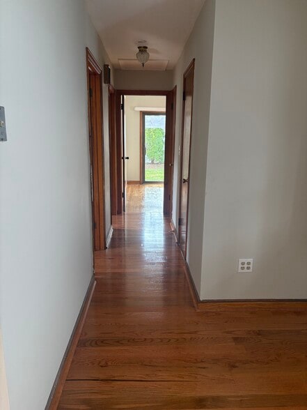 Building Photo - 253 Devon St