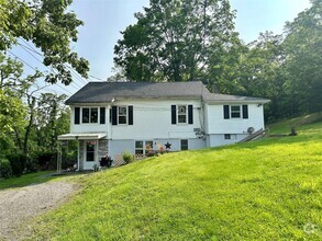 Building Photo - 264 Reservoir Rd
