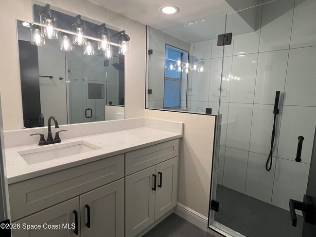 Building Photo - 1171 Riviera Dr NE