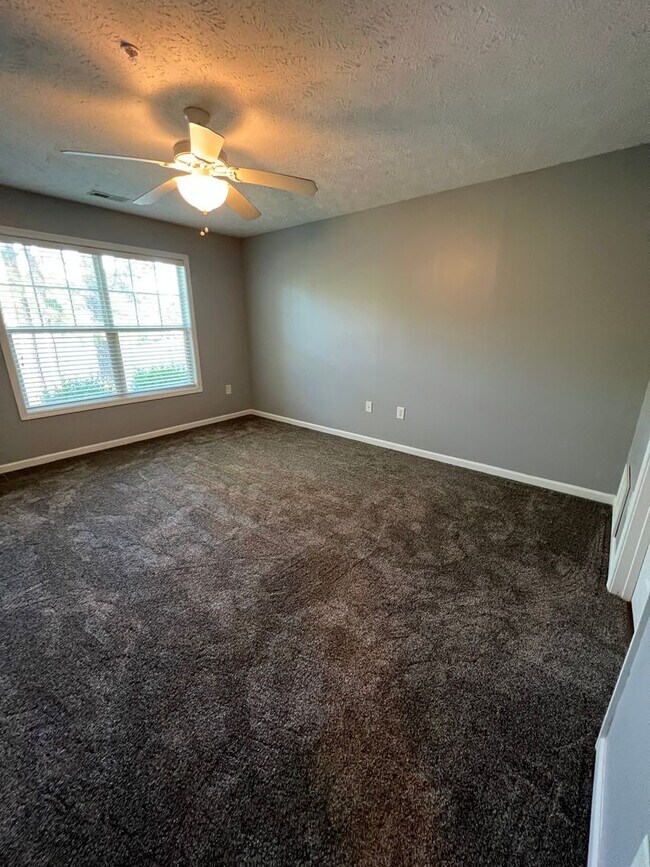 Building Photo - 3310 Harbour Pointe Pl