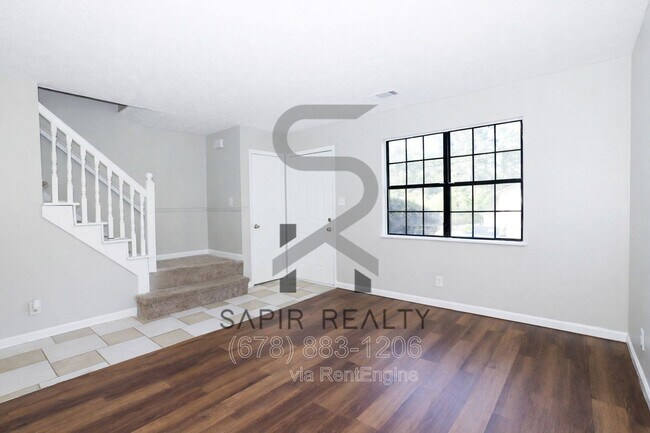 Building Photo - 320 Sprucewood Ct