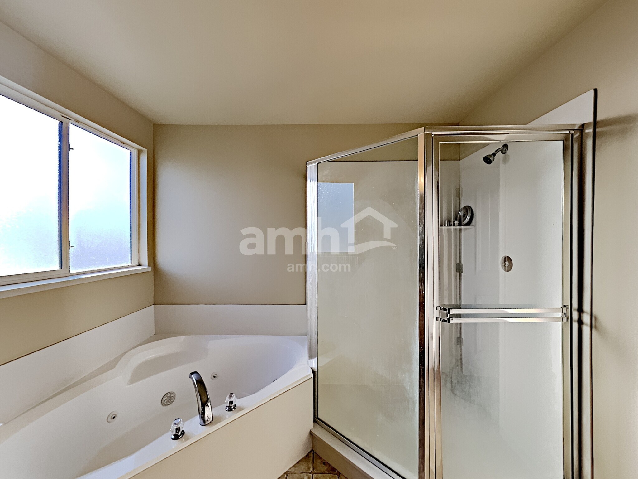 Building Photo - 5708 Plumbago Ave