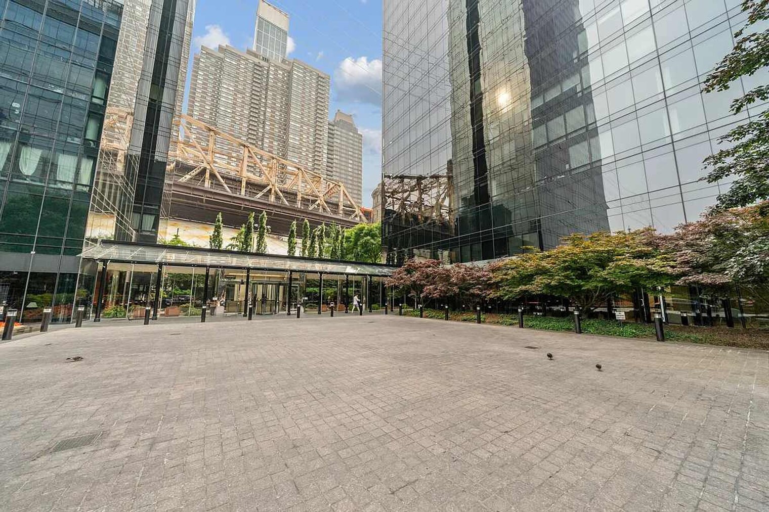 Building Photo - 420 E 61st St