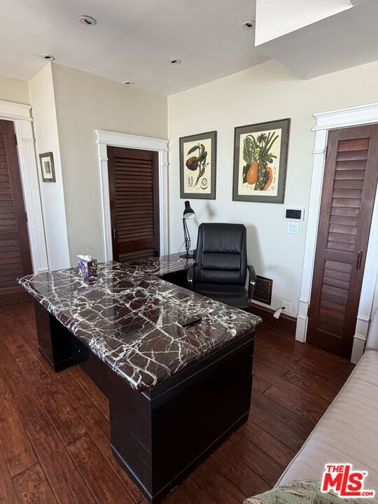 Building Photo - 24000 Malibu Rd