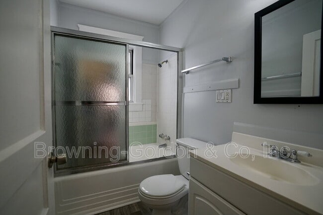 Building Photo - 2109 12th Ave S