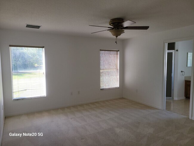 Building Photo - FOR RENT!! CHARMING AND COZY 3 BEDROOM 2 B...