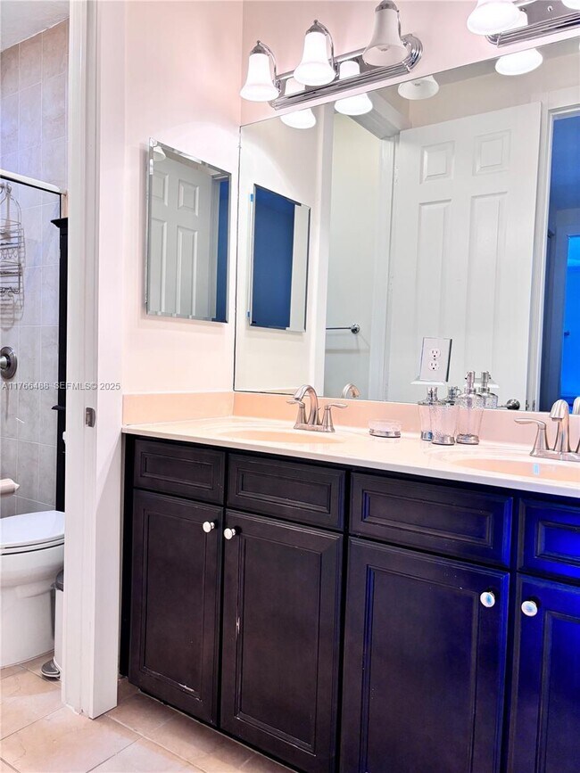 Building Photo - 8895 NW 99th Ct