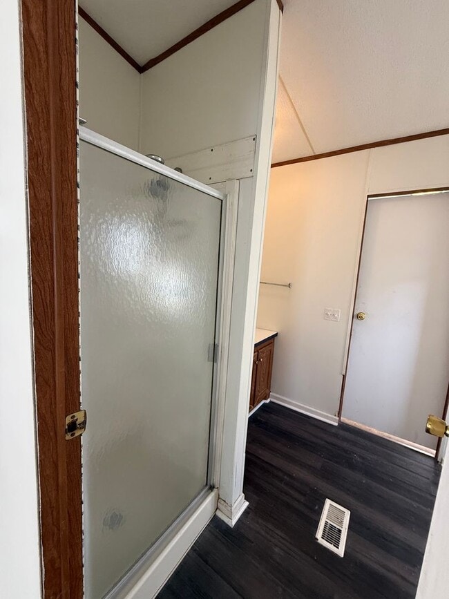 Building Photo - 4-Bedroom Home for Lease | Benton, LA 7100...