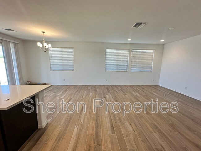 Building Photo - 14360 W Alameda Dr