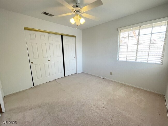 Building Photo - 420 Crater Ct