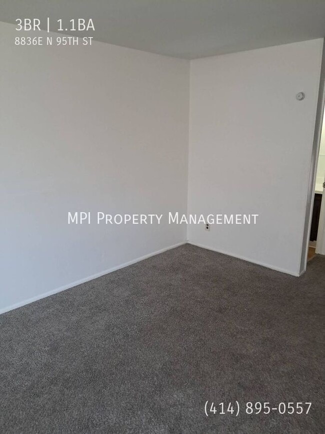 Building Photo - 8836E N 95TH St