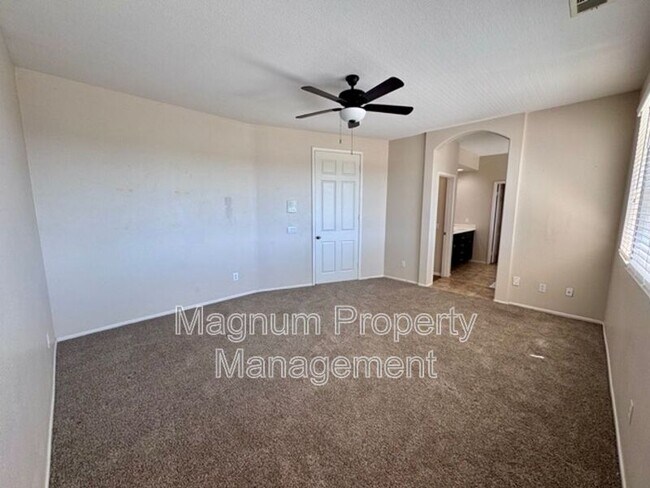 Building Photo - 33021 Adelante St