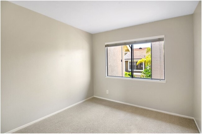 Building Photo - SPECTACULAR WOODBRIDGE HOME!!!