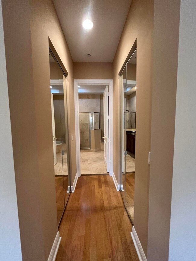 Building Photo - 270 NE 69th Cir