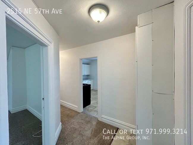 Building Photo - 2515 NE 57th Ave