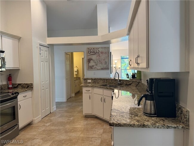 Building Photo - 911 SE 21st Ln