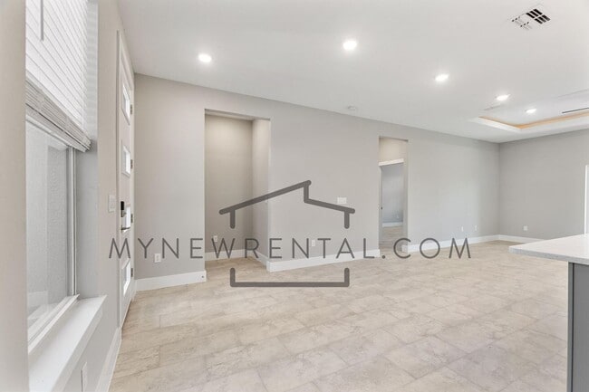 Building Photo - Deposit-Free! Modern, energy efficient hom...