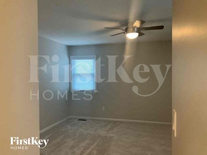 Building Photo - 14629 W 90th Terrace