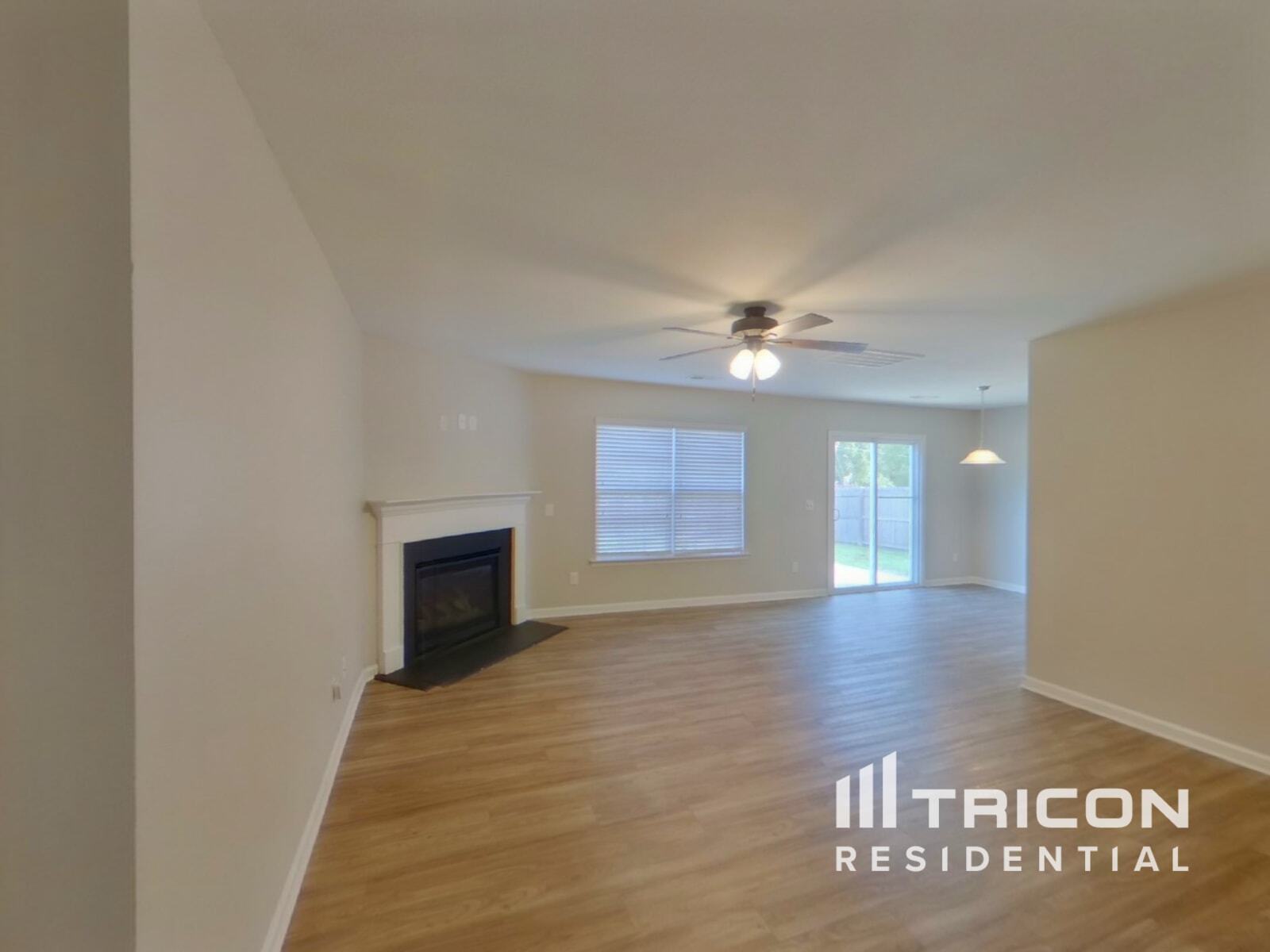 Building Photo - 750 Chariot Way