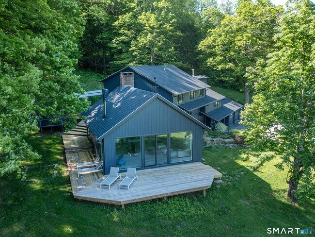 Building Photo - 110 Geer Mountain Rd