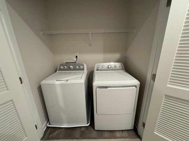 Building Photo - 3 Bed | 2.5 Bath New Construction Townhous...