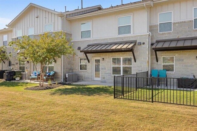 Building Photo - 2056 Local Rebel Lp